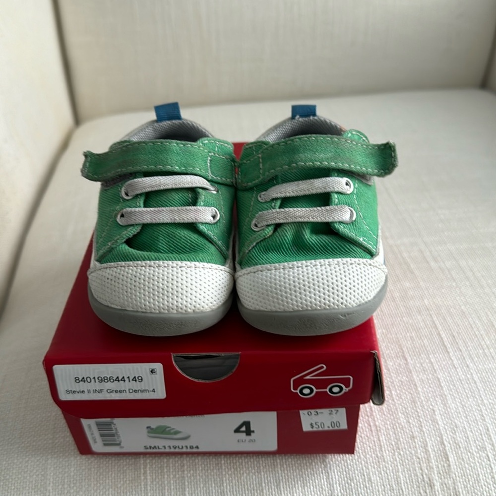 See Kai Run, Stevie II, size 4 in Green Shoe